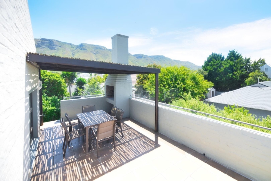 5 Bedroom Property for Sale in Vermont Western Cape